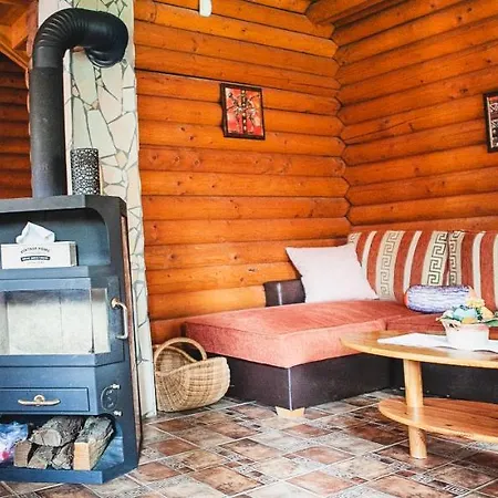 Nyaraló Galamboki Rönk *