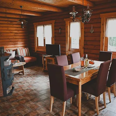 Nyaraló Galamboki Rönk *